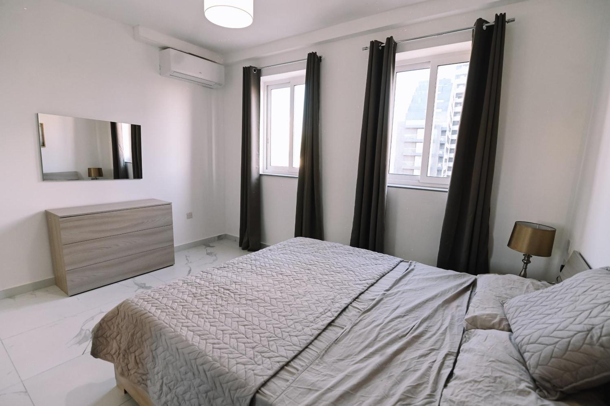 Bright 2 Bedroom Flat In Sliema! Luaran gambar