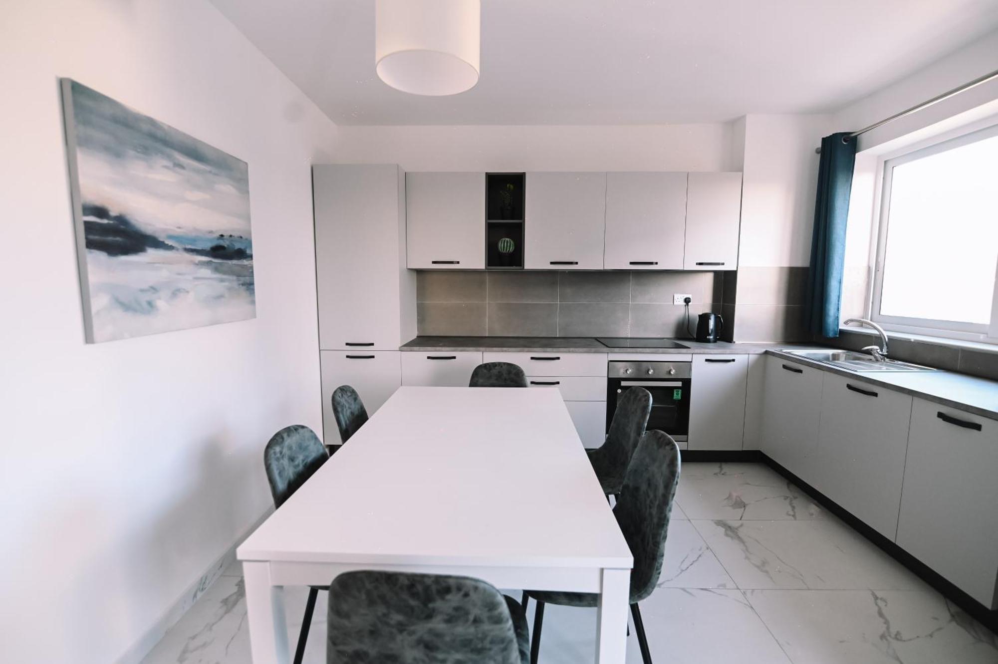 Bright 2 Bedroom Flat In Sliema! Luaran gambar